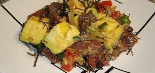 Поке из тунца и авокадо ! ! !