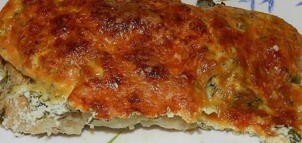 Запеченные караси в сметане в духовке с сыром