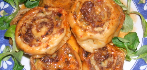рулетные дольки с мясом