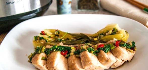 Куриная грудка в устричном маринаде на пару