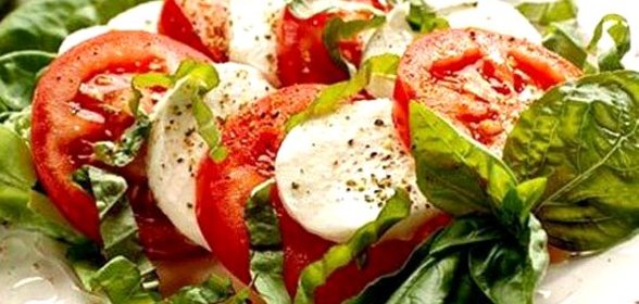 Капрезе с бальзамическим уксусом