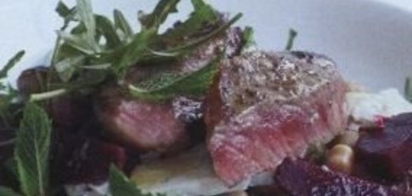 Курица в маринаде из зеленого лука и грецких орехов