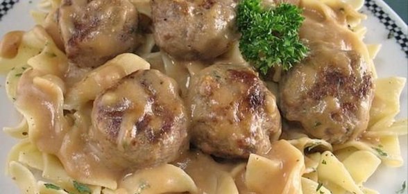 Тефтели в сливочно-грибном соусе