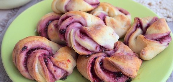 Домашние булочки с джемом: пошаговый рецепт