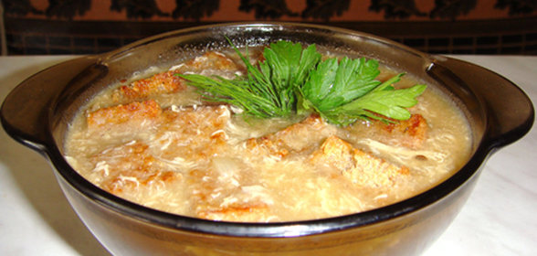 Тминный суп с гренками