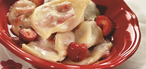 Вареники с клубникой