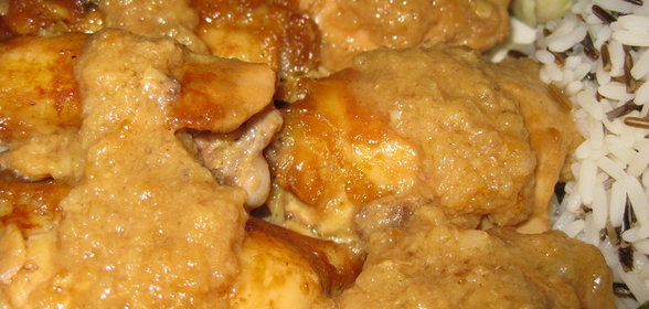 Курица с ананасами