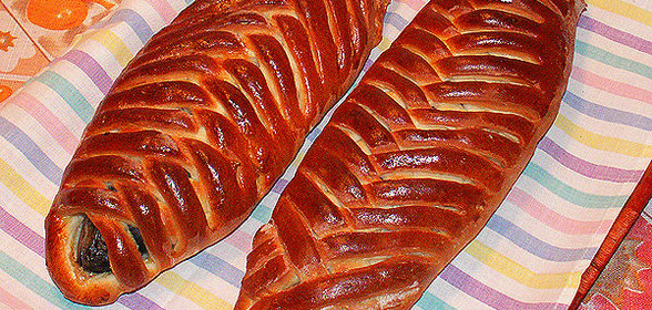тушеные кабачки с сосисками