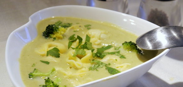 Суп-крем с брокколи и тортеллини