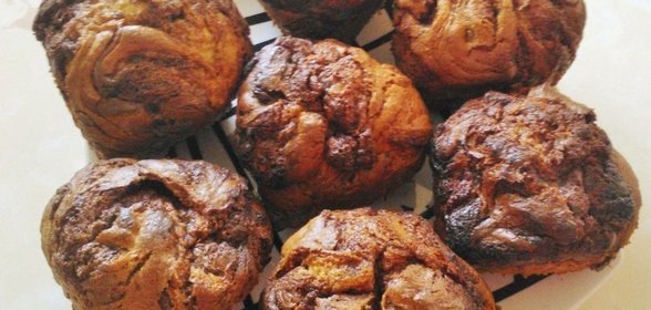 Банановые кексы с шоколадной пастой и фундуком