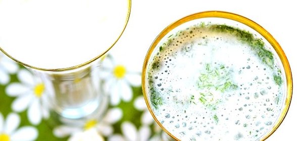 Айран с огурцами и зеленью