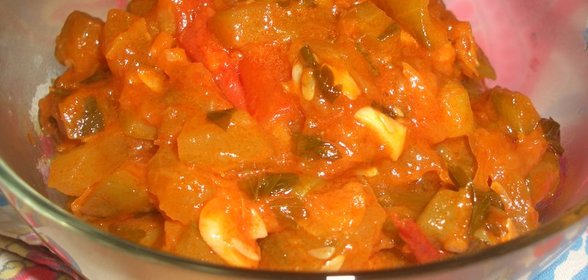 Салат из кабачков с огурцами (консервация)
