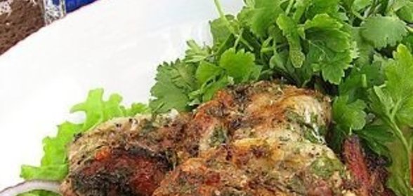 Салат из сыра, яблок и орехов