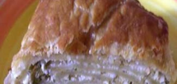 Штрудель с брынзой и травами