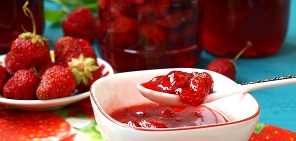 Варенье пятиминутка с целой клубникой