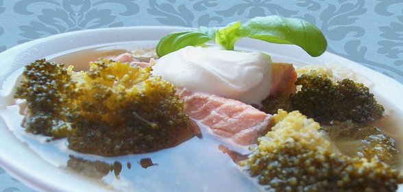 Рыбный суп с брокколи