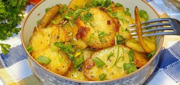 Картофель тушёный с луком по узбекски