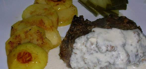 Печень овсяная с сырным соусом