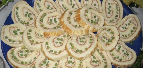 Рулет с сыром и спаржей