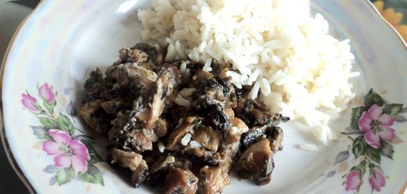 Грибы в сметане