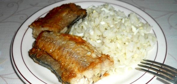 Рис с яйцом и сливочным маслом