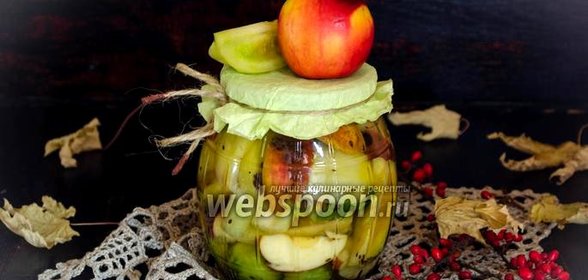 Зелёные помидоры, консервированные с яблоками