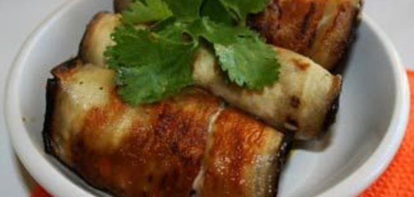 Рулетики из баклажанов