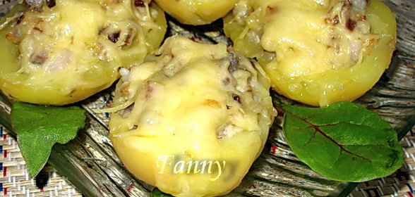 Картофель, фаршированный сельдью