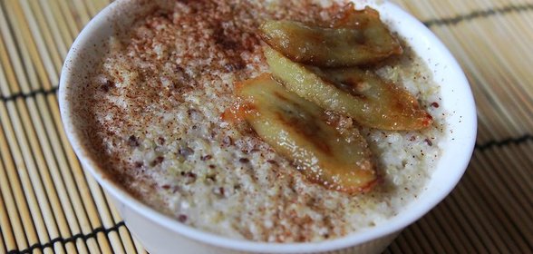 Киноа с кокосовым молоком и карамелизованными бананами (Тест-драйв Мистраль. Обзор 2)