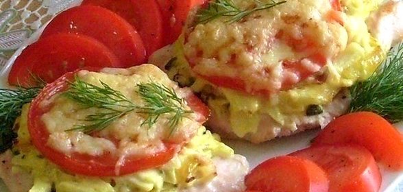 Мясо, запеченное под шубой из кабачков