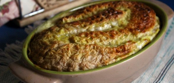 Заливной пирог из вафельных коржей с мясным фаршем