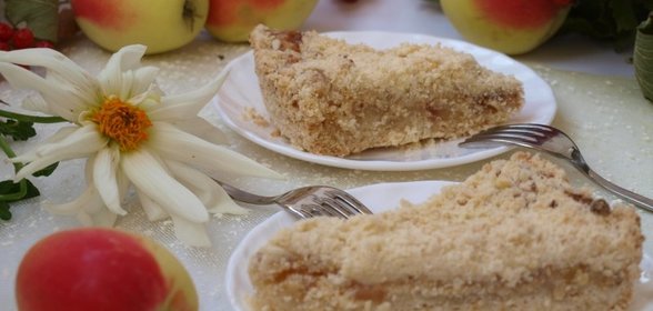 Творожно-яблочный пирог