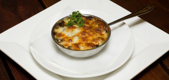 Жульен с ветчиной и сыром бри