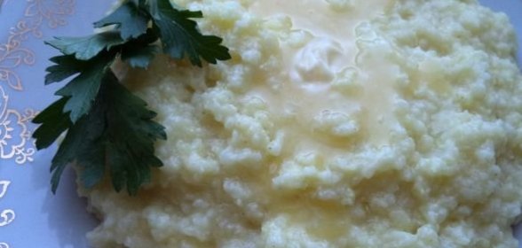 Суп молочный из кольраби и консервированного зеленого горошка