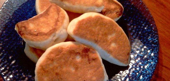 Пирожки с яблочным повидлом