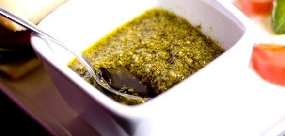 Ароматный зеленый соус