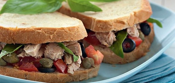 Закрытый бутерброд с тунцом