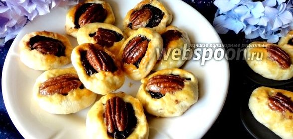 Печенье с черносливом и орехами пекан