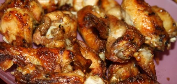Острые куриные крылышки в пивном маринаде