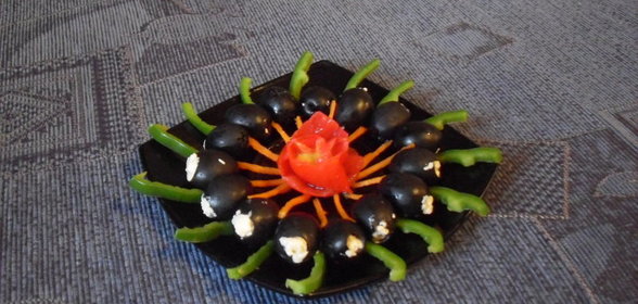 маслины с чесноком