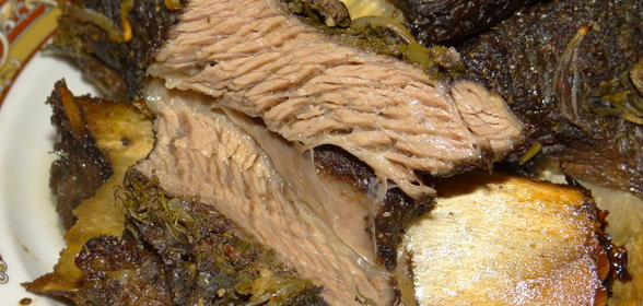 Рёбра говяжьи в пикантном маринаде в духовке