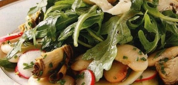Зеленый горошек консервированный со сметаной
