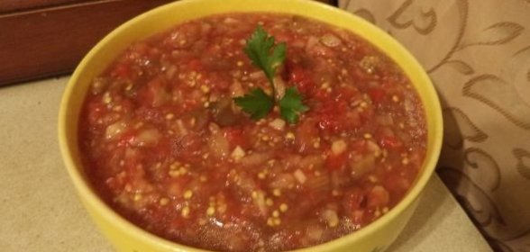 Грибы маринованные или соленые с луком и маслом