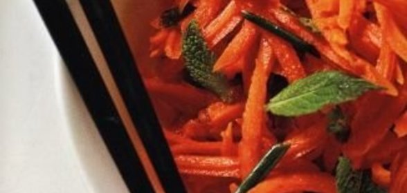 Мясной рулет с яблоками