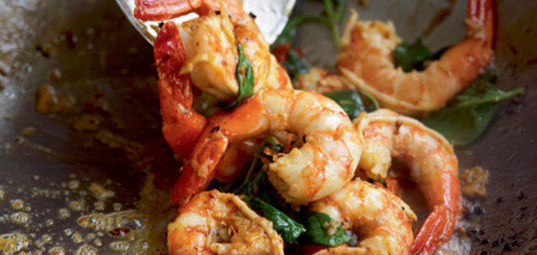 Жареные креветки с имбирем