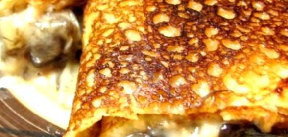 Вкусные блинчики с грибами и сыром