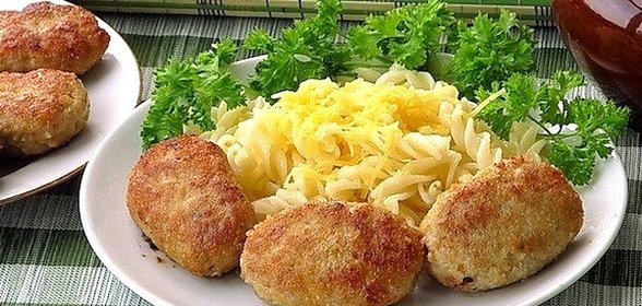 Котлеты из свинины с тмином и сливочным маслом