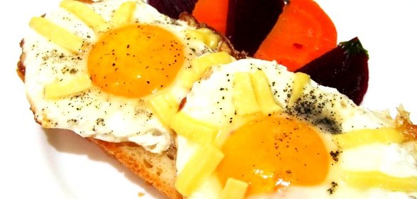 Яичница с сыром