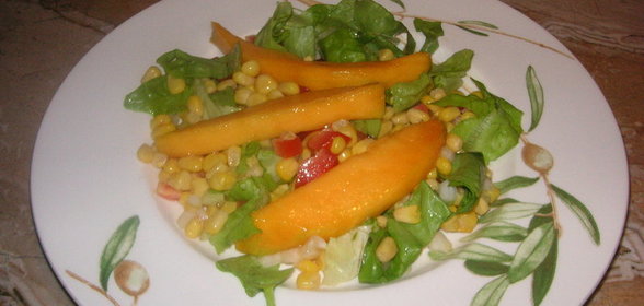 Лёгкий салат из манго