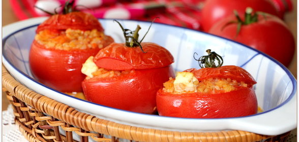 Томаты фаршированные булгуром и фетой с овощами